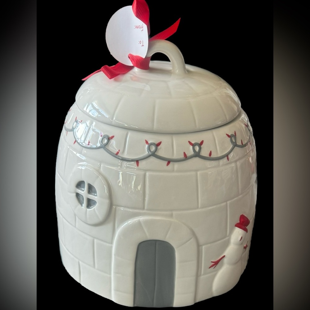 CHRISTMAS WINTER HOLIDAY LARGE IGLOO COOKIEJAR W/ SNOWMAN
